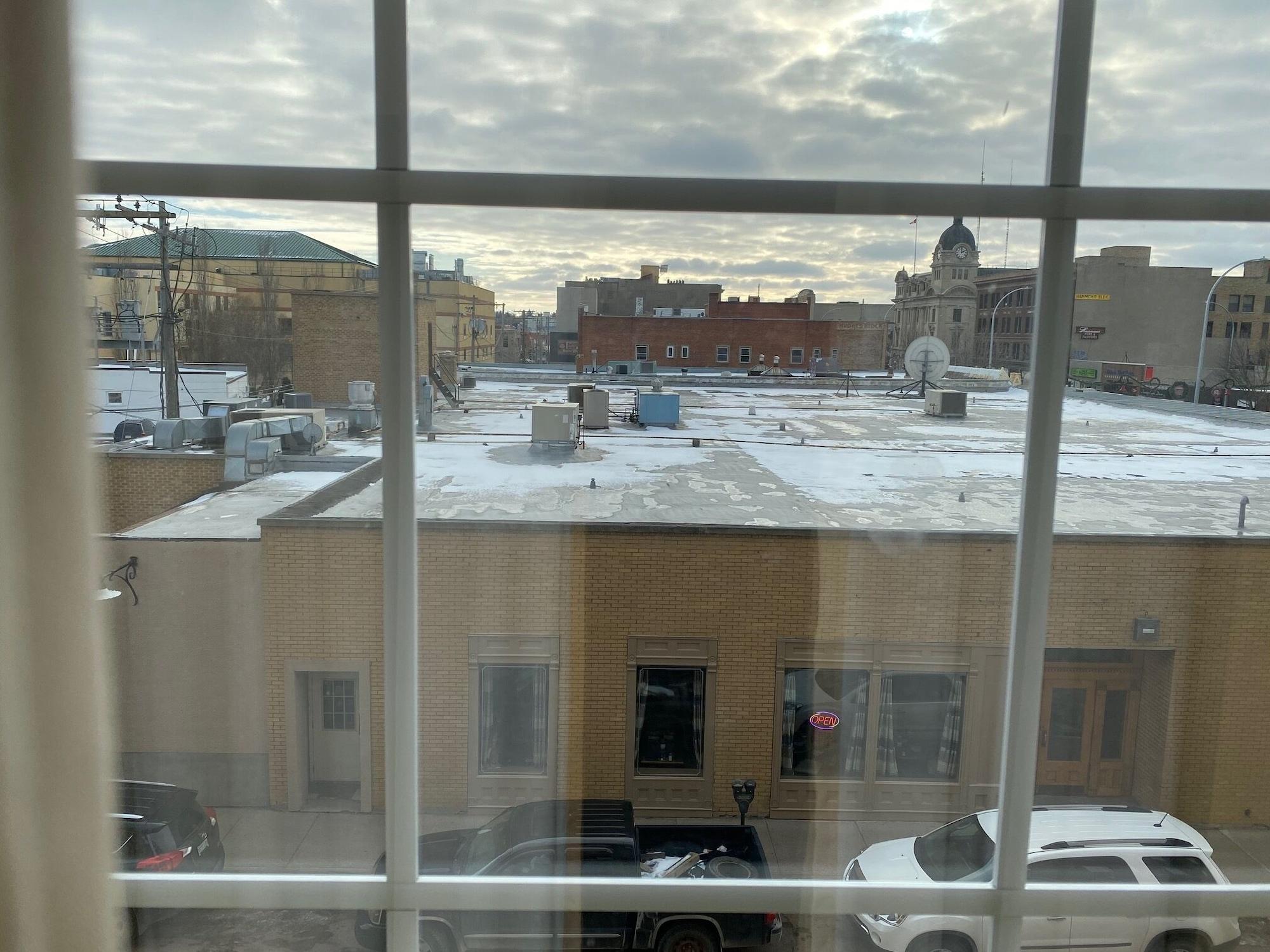 Grant Hall Hotel Moose Jaw Exterior photo
